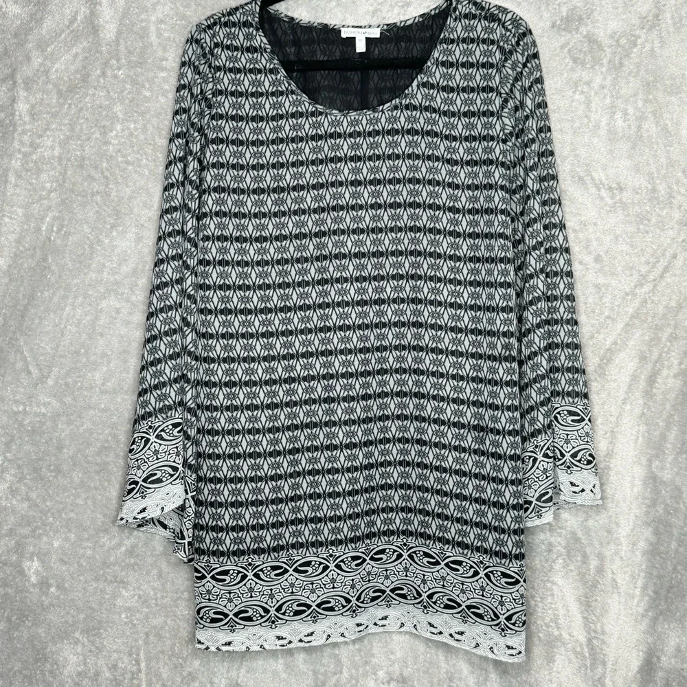 Fashion Bug 1X Shirt Top Gray Geometric Striped Flared Long Sleeve Scoop Neck
